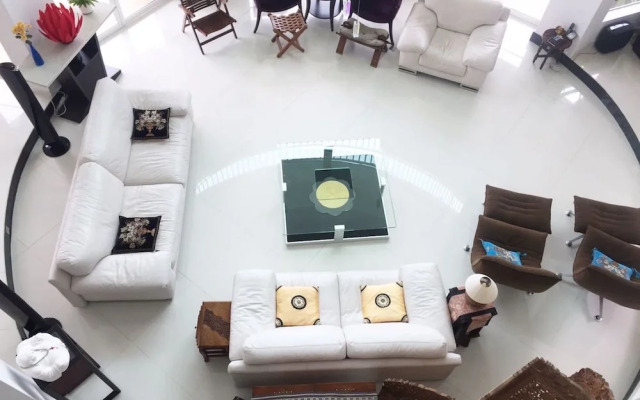 Crystal Cameron Highlands