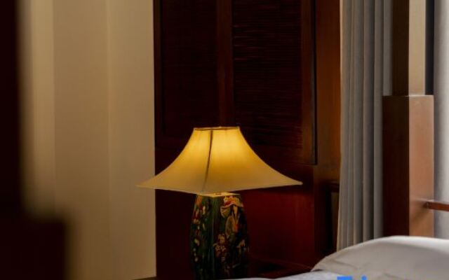 PhuTara 1700 sqm 6-bedroom Luxury Pool Villa