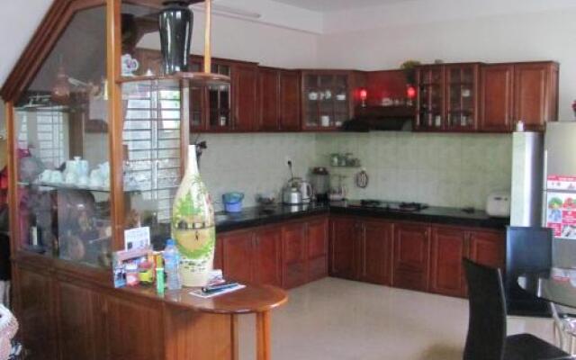 Hong Tran B&B