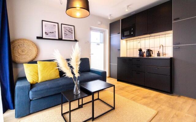 Green Shine Apartment, By Cohost