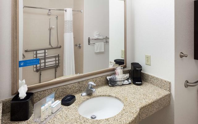 Hampton Inn & Suites Gainesville-Downtown