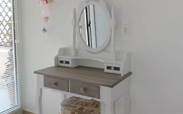 Nostalgia Apartments