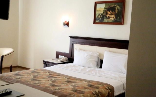 Blue World Hotel