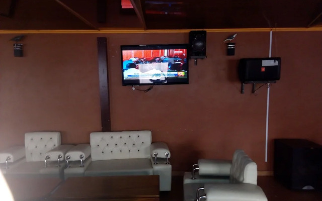 Savannah Lodge Nguluni