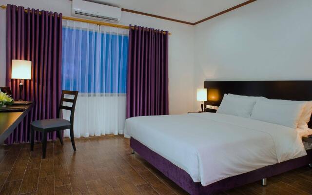 Holidays-hanoi Hotel