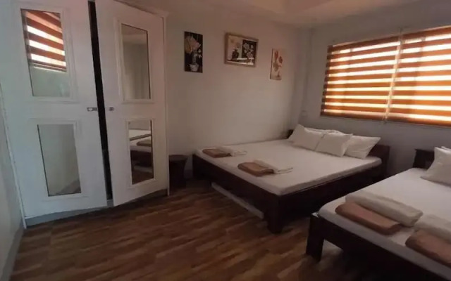 FNT Transient House near Hundred Islands