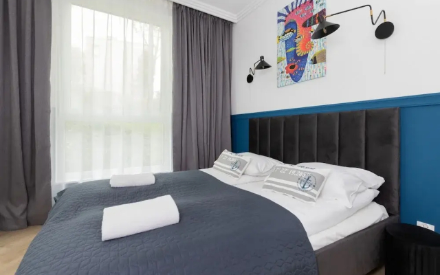 Apartment Redlowo & 2 Bedroom by Renters