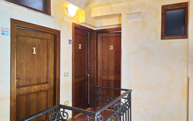 Caprera Room - Air-conditioned Triple Room in Maranola - Formia
