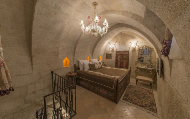 Elika Cave Suites