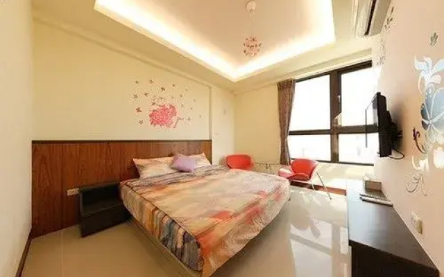 Round Bed