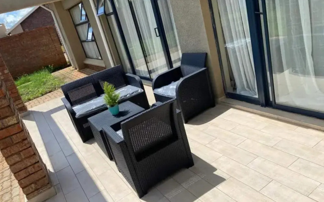 Remarkable 2-bed Apartment in Harare
