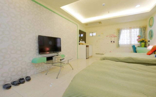 Mimi's house