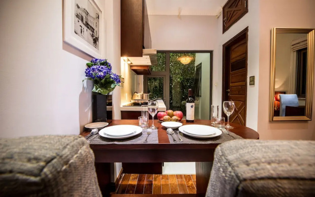 New Gate Apartment