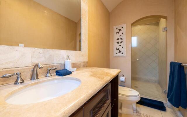 Bocaraca 2 - Luxury 2 BR Condo