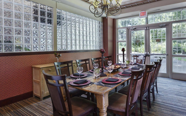 Embassy Suites by Hilton Parsippany