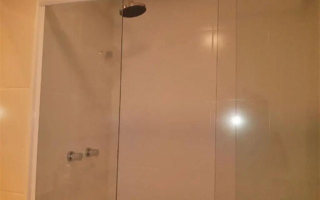 RE402 - Super novo apartamento em condominio fechado