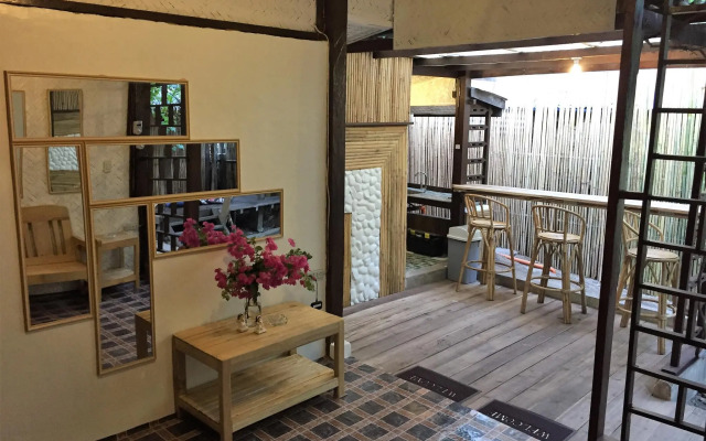 Clifftower Apartelle Backpackers