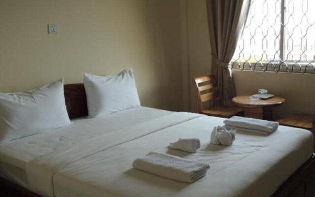Mekong Heng Mahaphal Hotel