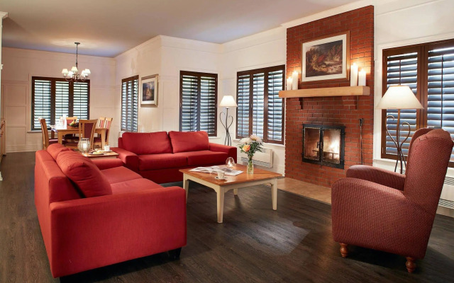 Auberge du Lac-à-l'Eau-Claire