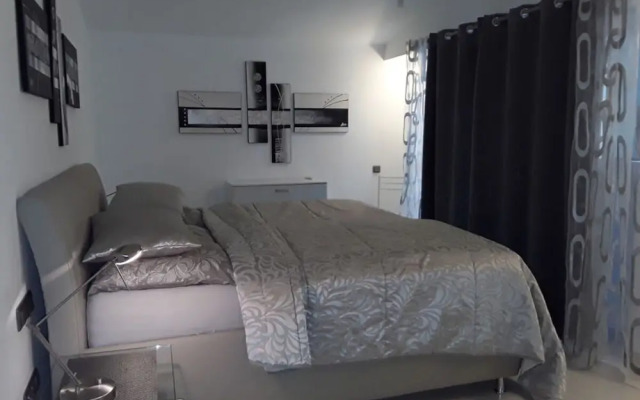 Villa Amelie Comfortable Holiday Residence