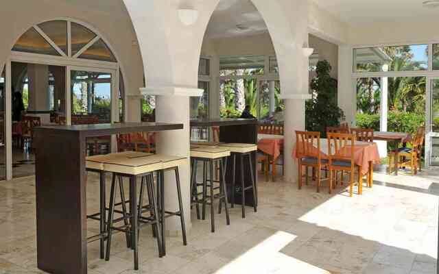 Cavo D'oro Hotel