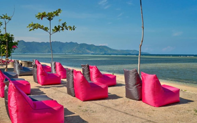 PinkCoco Gili Air