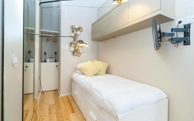 Porto Fancy Deluxe Apartment by GuestReady