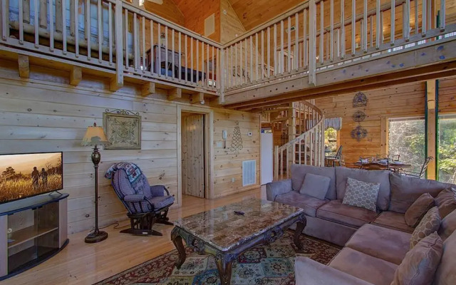 A Stellar 2bed 2bath Minutes to Parkway