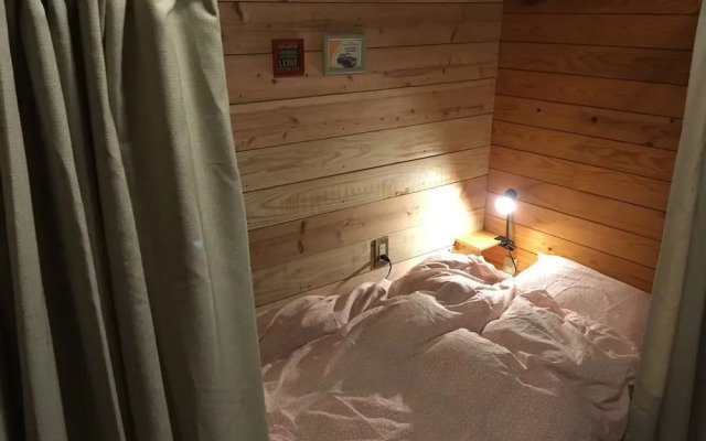 Guest House Coco Garage - Hostel