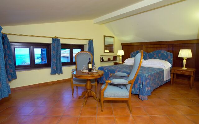 Hotel Sirius