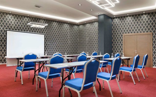 Ramada Hotel & Suites by Wyndham Edirne