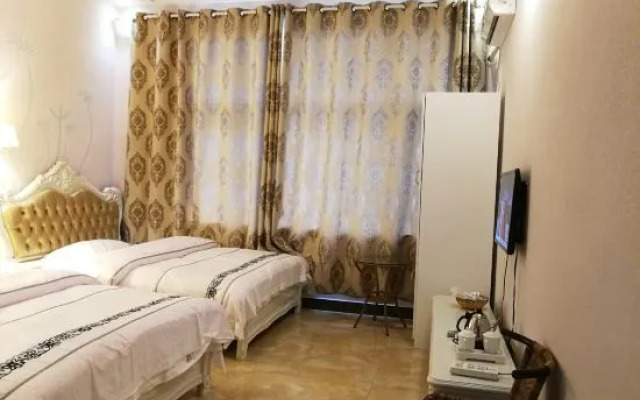 Yangshuo Qunxianhui Hotel (Yulonghe Scenic Area)