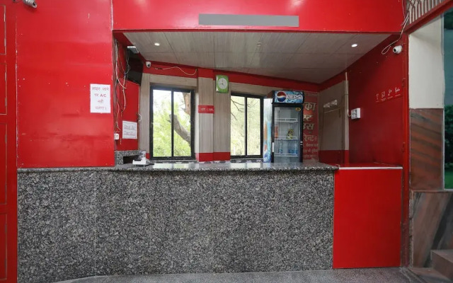 OYO 14639 Darshika Guest House