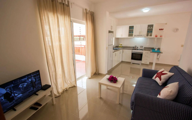 Los Flamencos Aparthotel