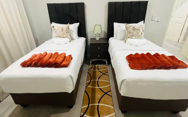 Apartment 110 Victoria Falls Estates