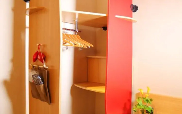 Ibis Haikou Injoy Plaza Hotel