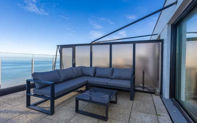 Rooftop Escape in Middelkerke