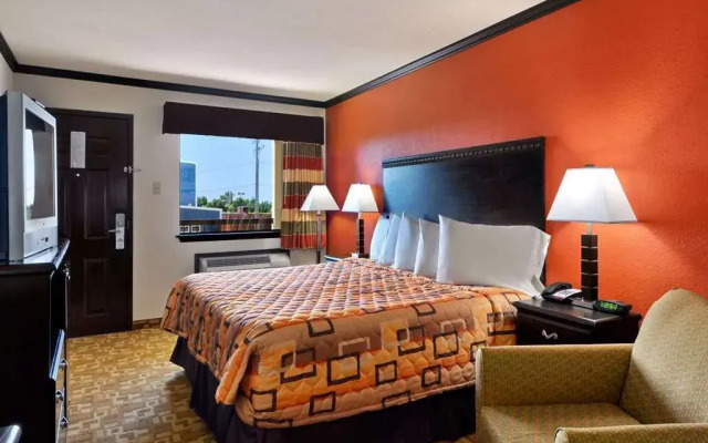 Days Inn By Wyndham Oklahoma City/Moore