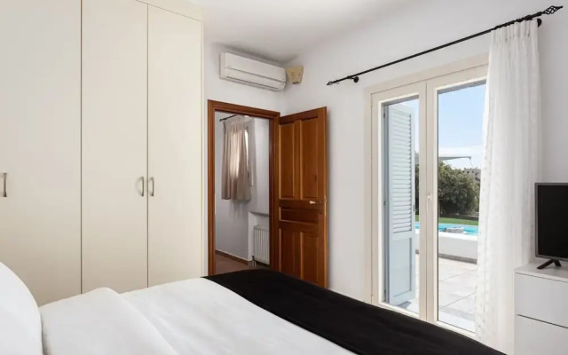 Villa Phos Paros