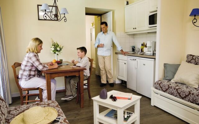 Traditional Apartment With Balcony or Terrace in Deauville