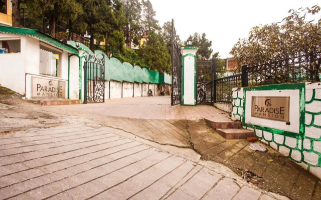 OYO 11839 Hotel Paradise Mansion