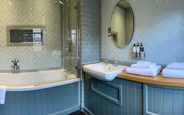 The Plume of Feathers