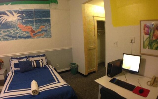 Venice Beach Hostel