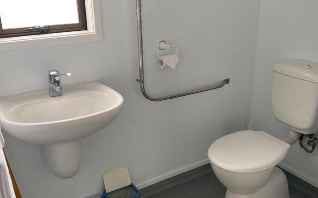 Opononi Lighthouse Motel