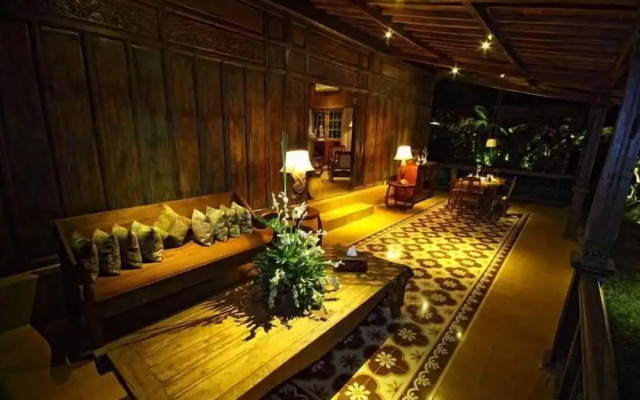 Jadul Adarapura Resort & Spa