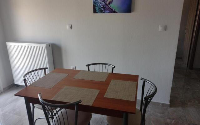 "Thea" Valis Apartments