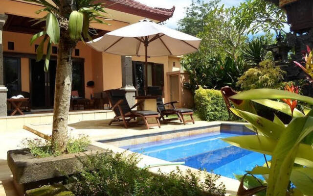 Bali Holiday House