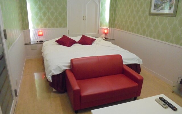 HOTEL MOULIN ROUGE - Adults Only