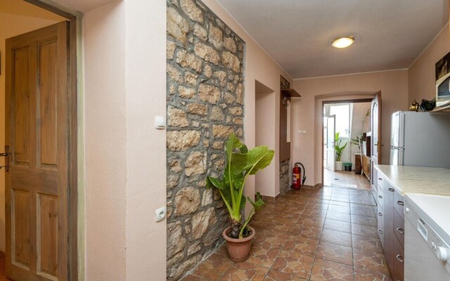 Stunning Home in Jadranovo With Wifi and 5 Bedrooms