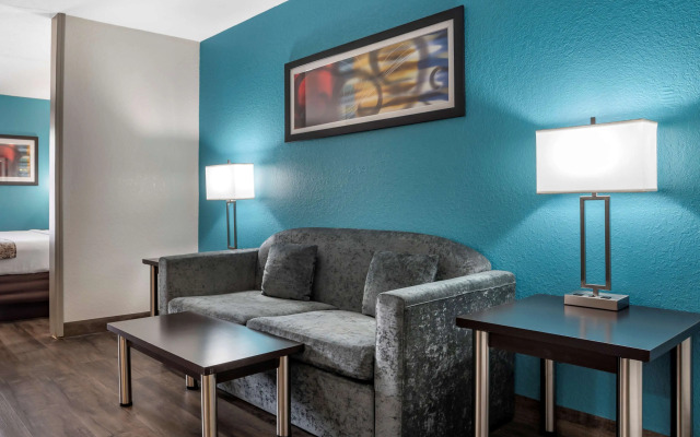 Best Western Carlton Suites